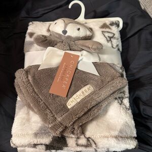 Chick Pea Blanket and Security Buddy Set